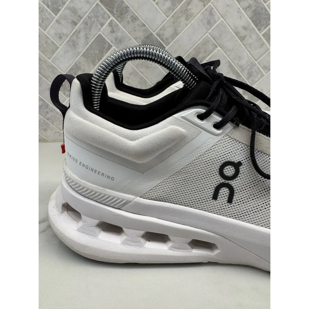 On Cloud Cloudnova Running Shoes Womens Size 8.5 White Athletic Lace Up Sneakers